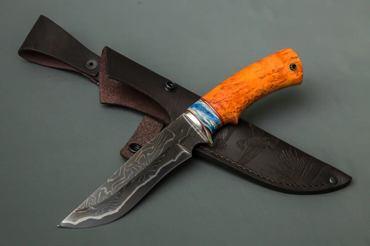 Нож Галеон ламиниров. сталь, мельхиор, зуб мамонта, карельская береза